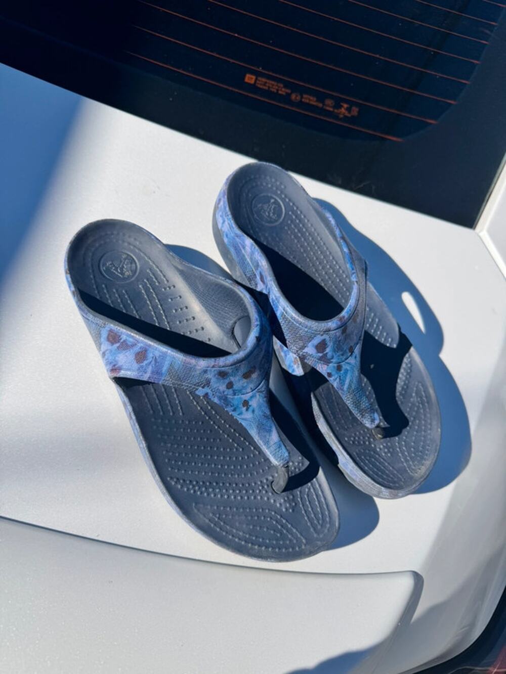 Crocs flip flops size 8